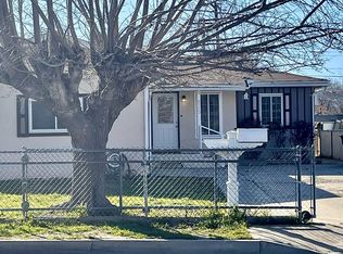 825 Oakwood St, Tehachapi, CA 93561