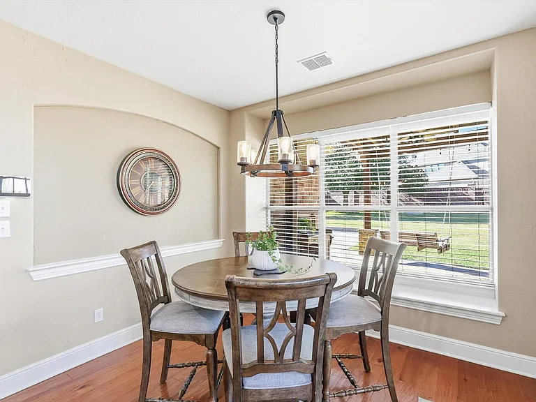 841 Wind Brook Ln — Photo 16