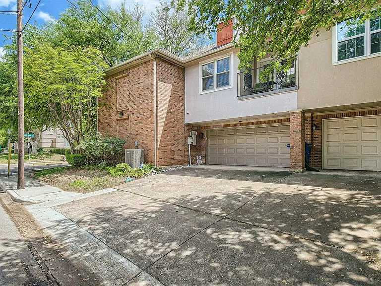 4129 Holland Ave — Photo 32