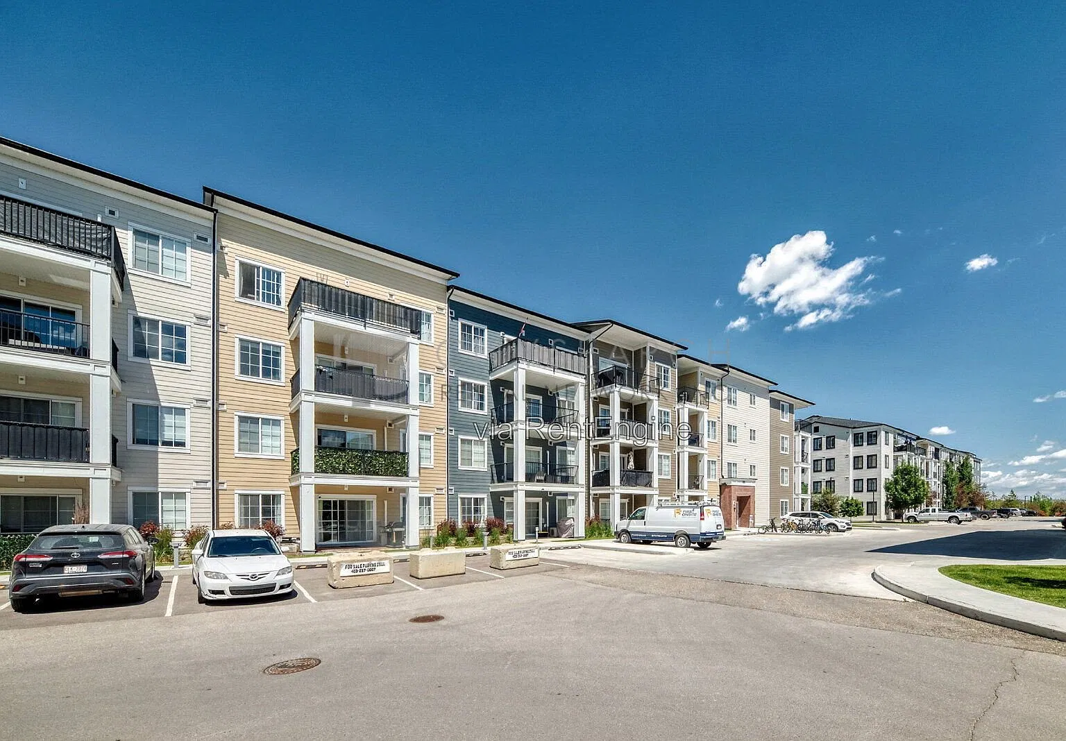 3 bed, 2.0 bath, $1,895 — Photo 2