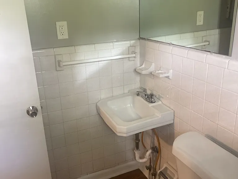 919 Minor St NE #5 — Photo 8