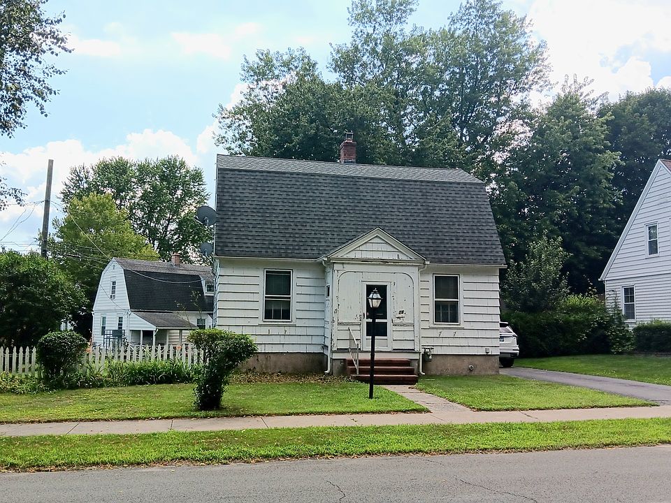 1st image of 76 Brookdale Lane