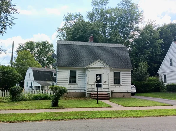 76 Brookdale Lane, Waterbury, CT 06705