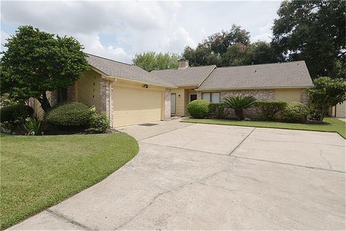 1st image of 7914 Bayou Forest Dr