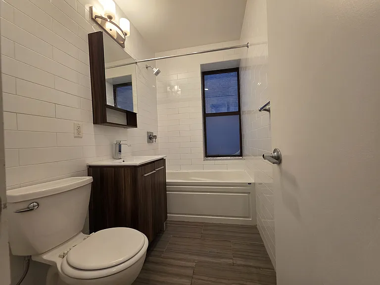 25 Fort Washington Ave #1D — Photo 6