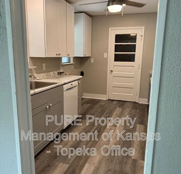 2416 SW 25th Dr — Photo 9