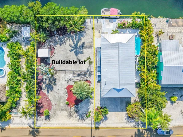 27426 Martinique Ln, Ramrod Key, FL 33042