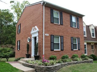 8950 Astongale Ct, Springfield, VA 22152