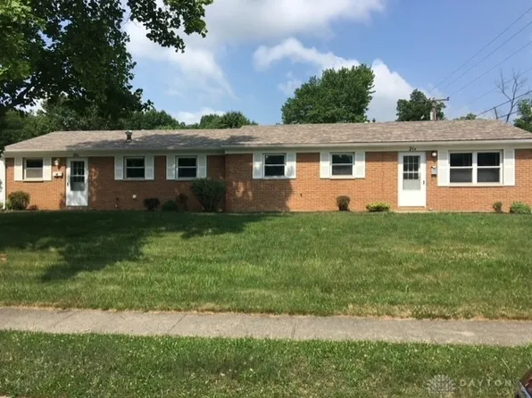 21 Berry Dr, Dayton, OH 45426