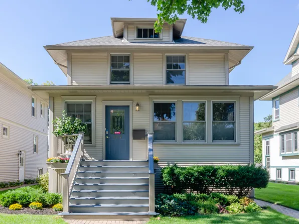 1117 Wesley Ave, Oak Park, IL 60304