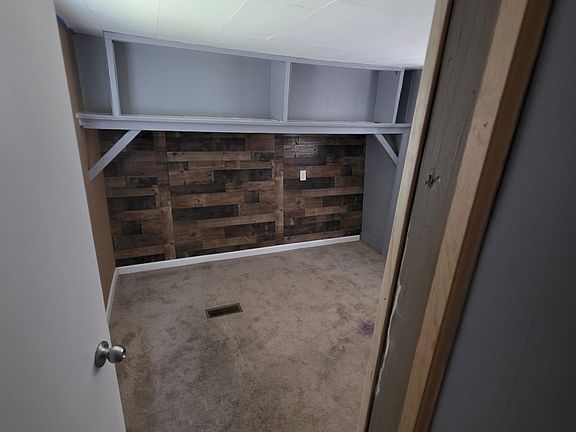 5th image of 374 Pearl Rd #2