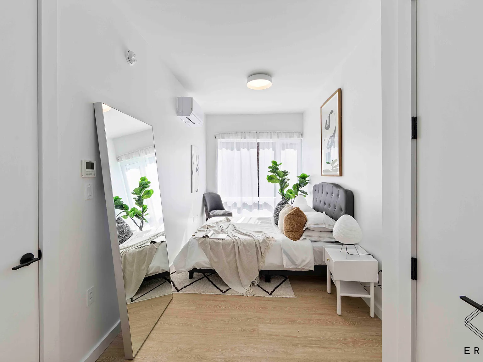 333 Linden Boulevard — Photo 3