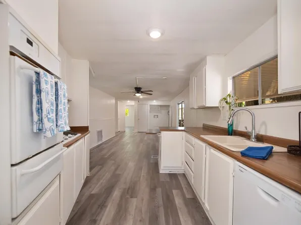 4121 Chesapeake Ln, North Highlands, CA 95660