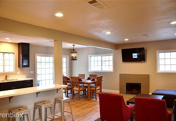 Spacious and well lit