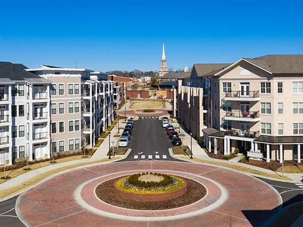 The Flats at Southlawn Apartments