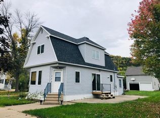 222 S Main St, Cochrane, WI 54622