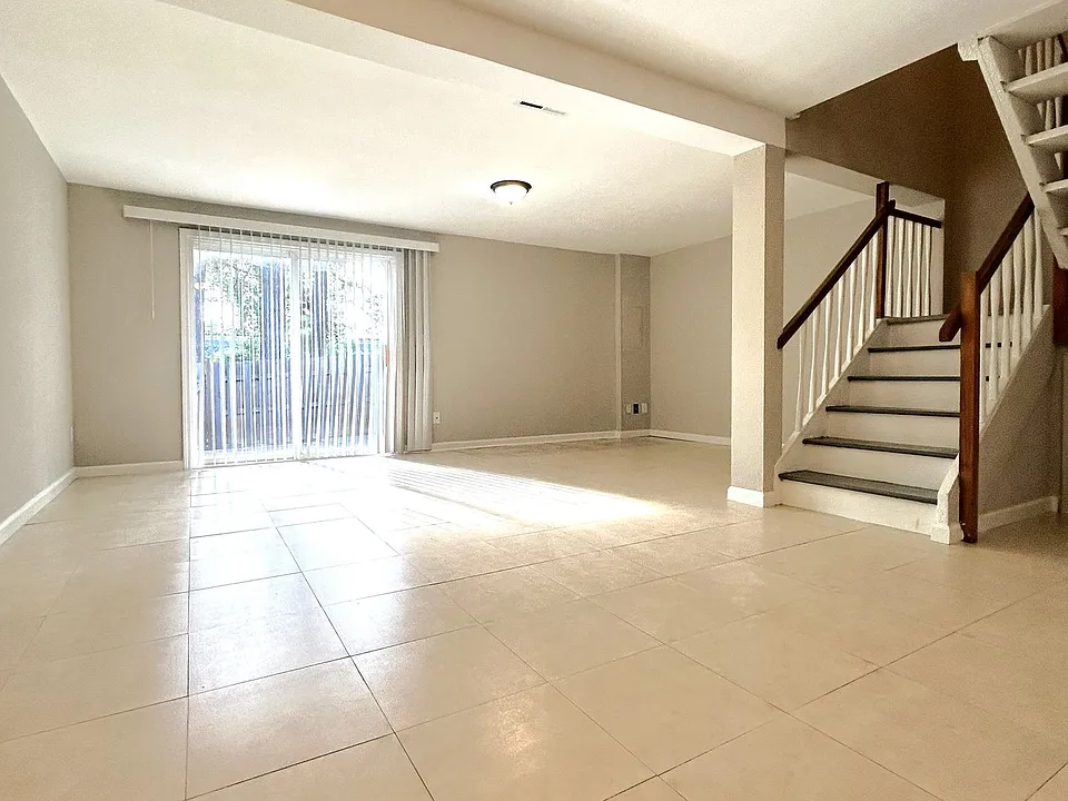 9620F Vinca Cir