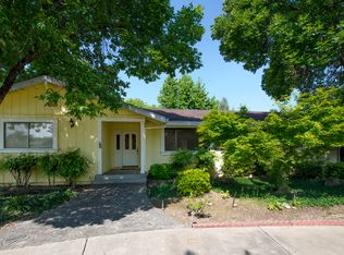 6100 Riverside Dr, Redding, CA 96001