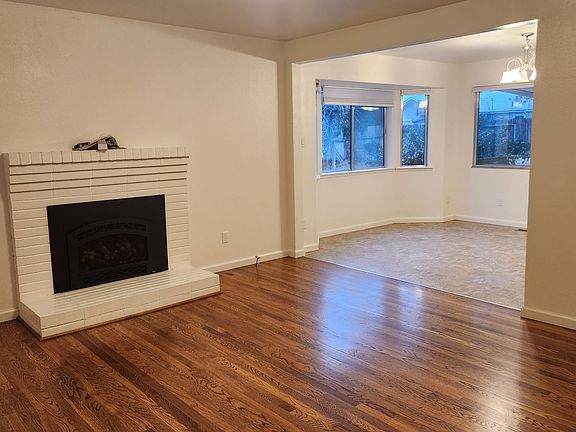 2nd image of 1455 Driftwood Ct