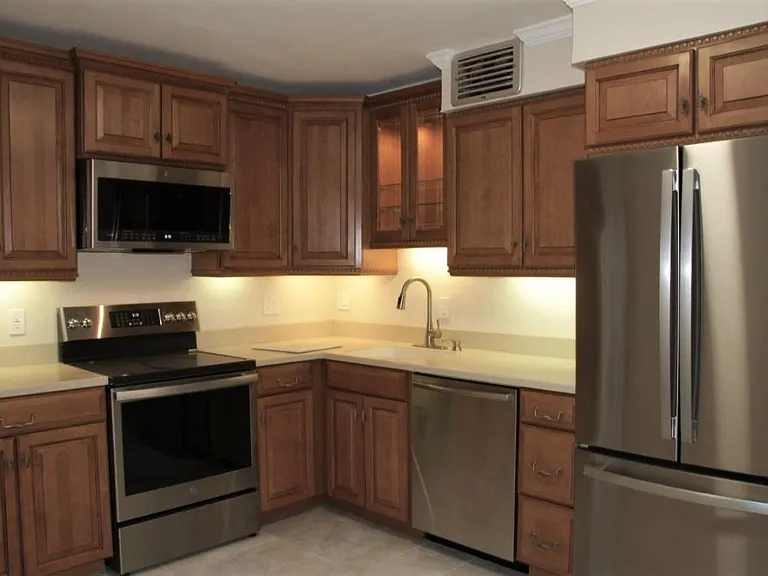 1800 Old Meadow Rd #806 — Photo 10