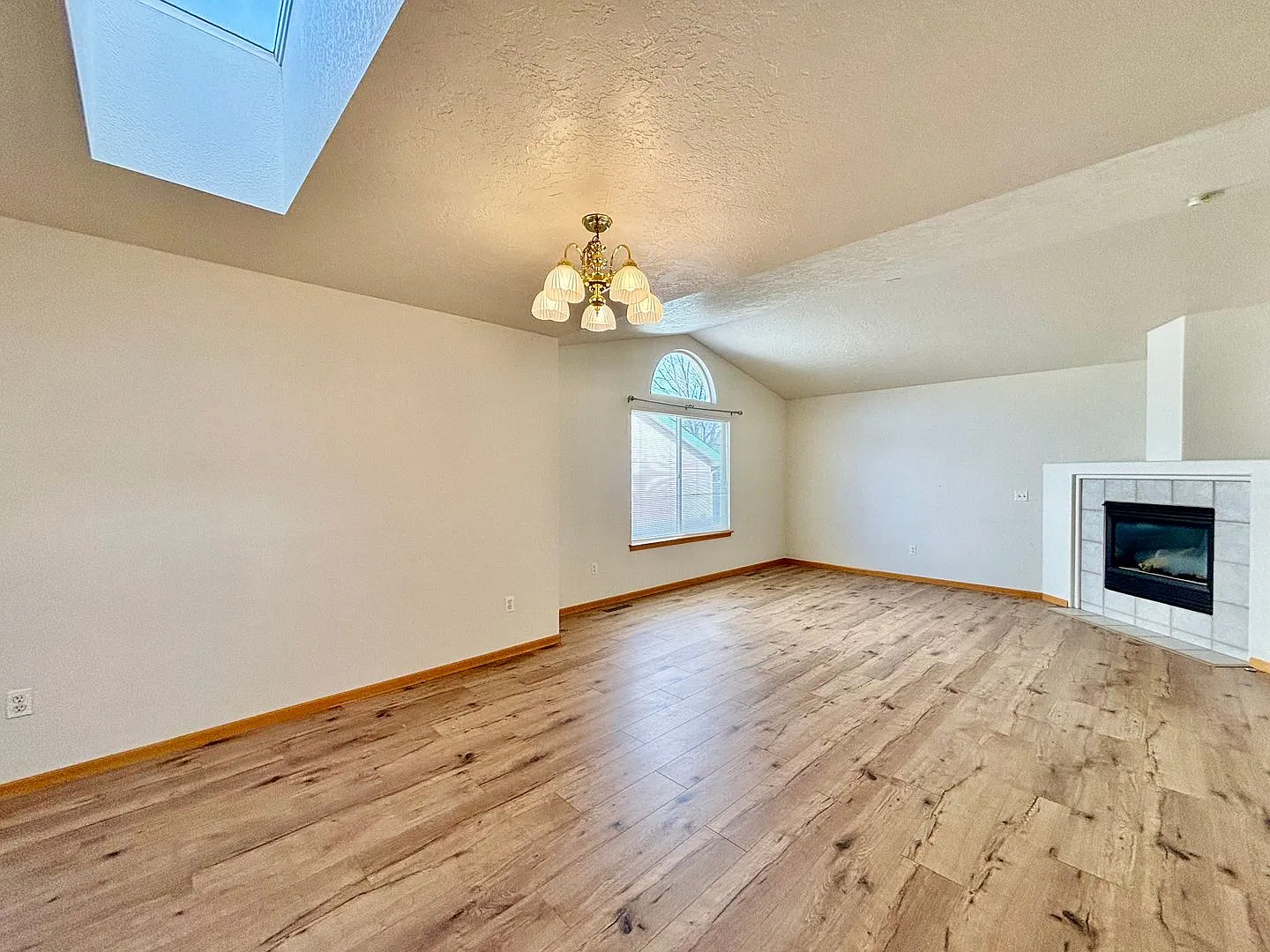 Great 2-Bedroom Home in Loveland! — Photo 3