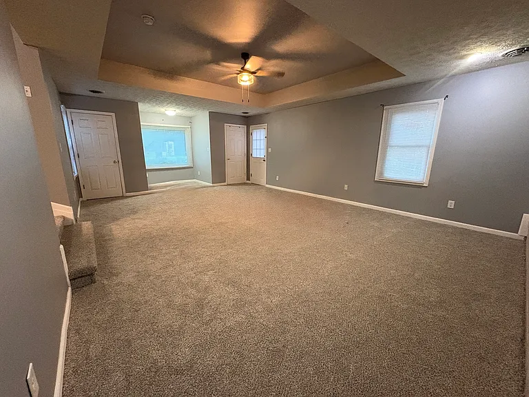 415 W Kentucky Ave — Photo 9