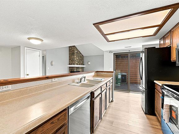 2nd image of 6242 Willow Ln