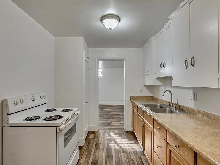 2766 Jefferson Ave #1 — Photo 4