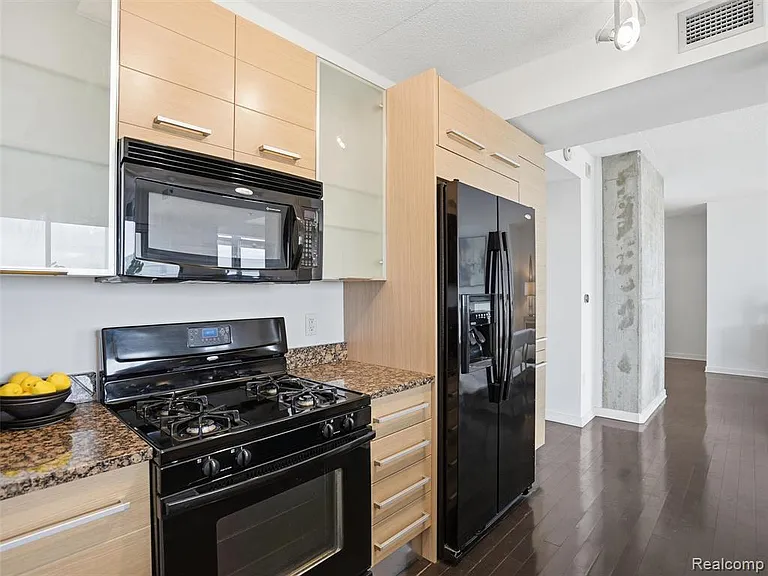432 S Washington Ave #905 — Photo 8