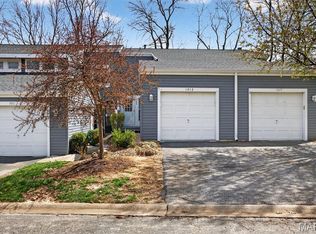 1013 Fairways Dr, Lake Saint Louis, MO