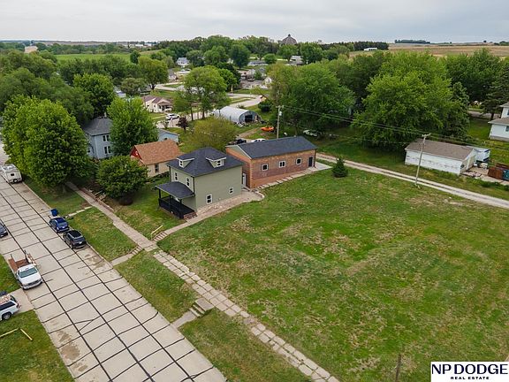 2nd image of 314 Main St
