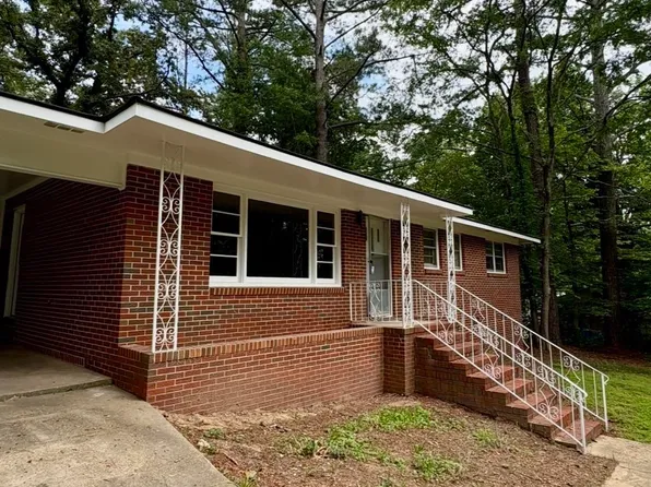 801 Bonnie Dr, Weaver, AL 36277