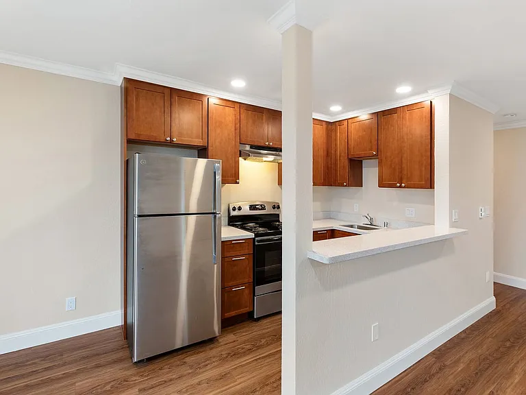 174 20th Ave #992R — Photo 8
