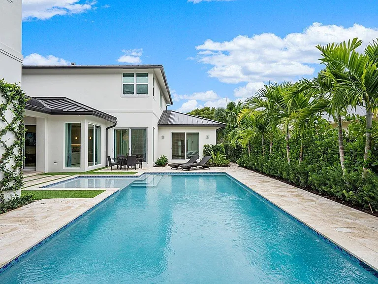 217 Gulfstream Blvd — Photo 39