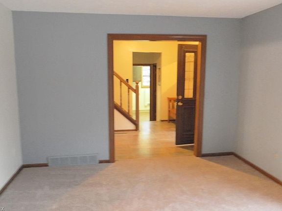 3rd image of 25791 Tallwood Dr