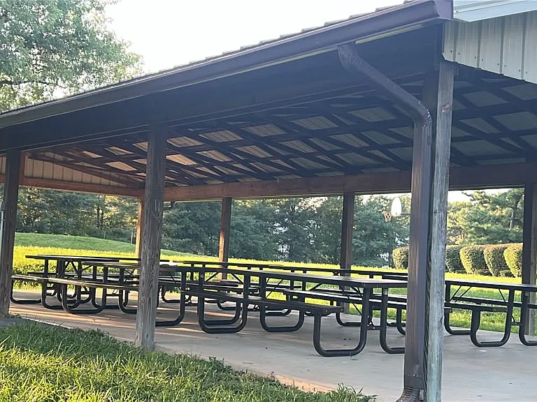 Picnic Pavillion including two grills