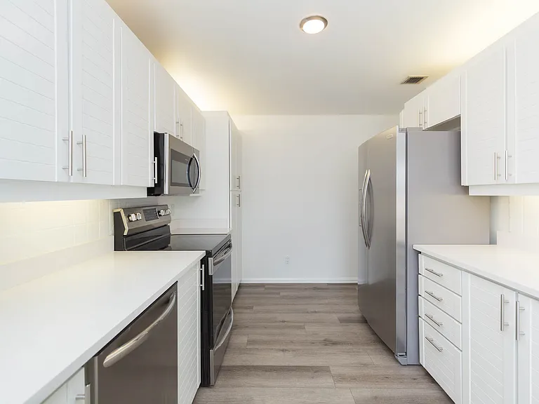 1653 W Snow Cir — Photo 14