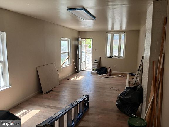5th image of 433 Harrison St