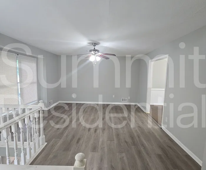 12805 Ewing Ave — Photo 3