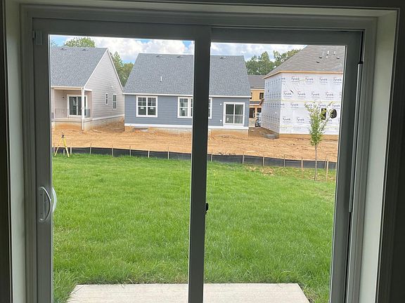 5th image of 147 Boxelder Dr #Basement