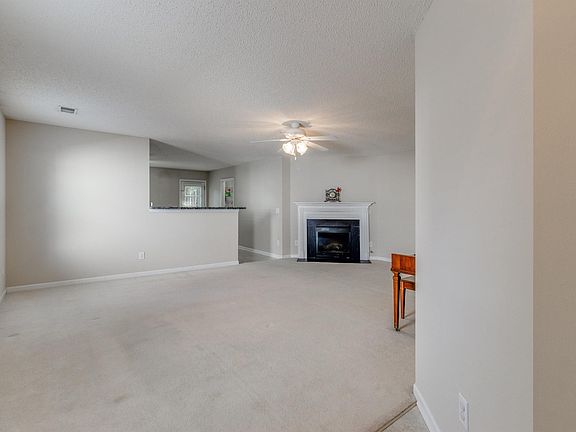 5th image of 284 Timbermill Dr