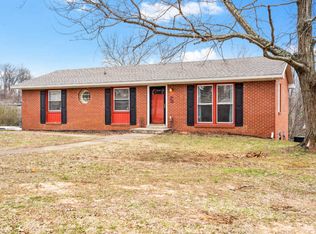 132 Lexington Dr, Clarksville, TN 37042