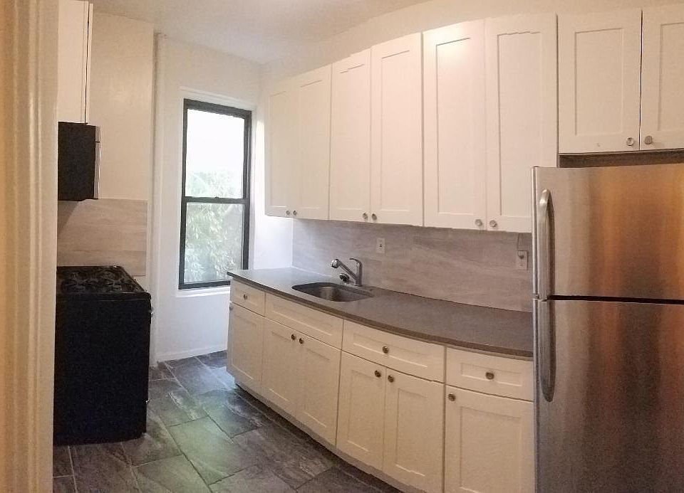 1st image of 426 E 22nd St APT 4J