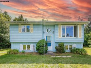 15 Village St, Tantallon, NS B3Z2P7