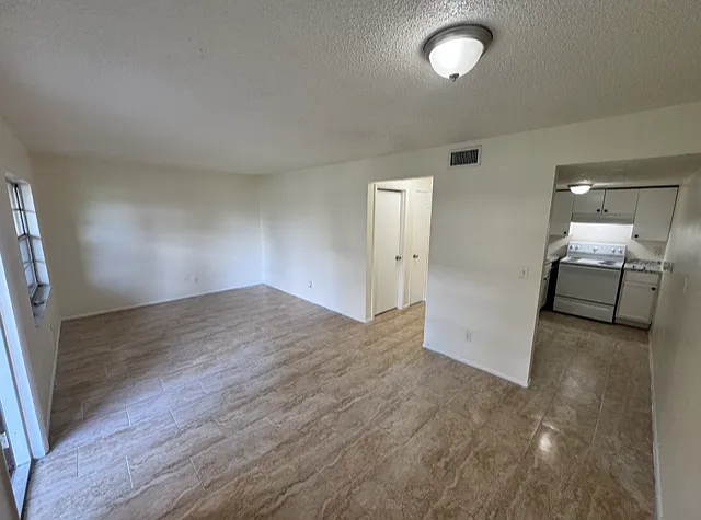2629 Broadway #11 — Photo 3
