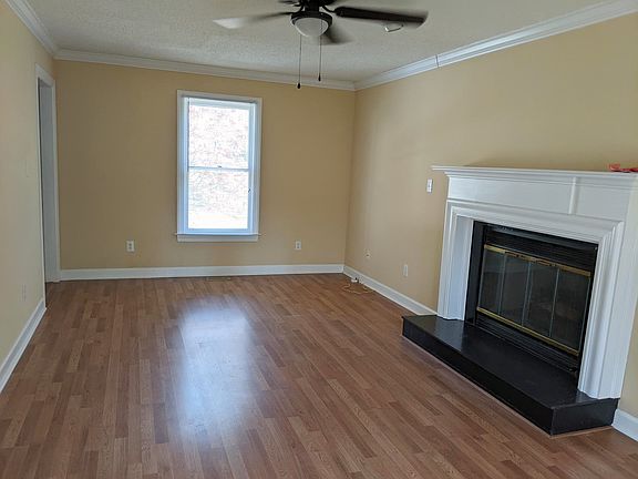 3rd image of 113 Aborfield Ct