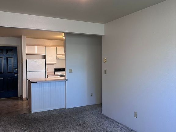 3rd image of 1818 Remington Way APT 217