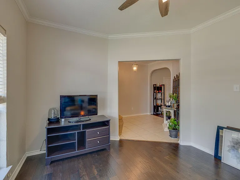 10826 Calderwood Ln — Photo 17