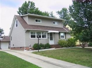 16017 Walvern Blvd, Maple Heights, OH 44137