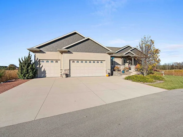1433 Freedom Ct, Neenah, WI 54956